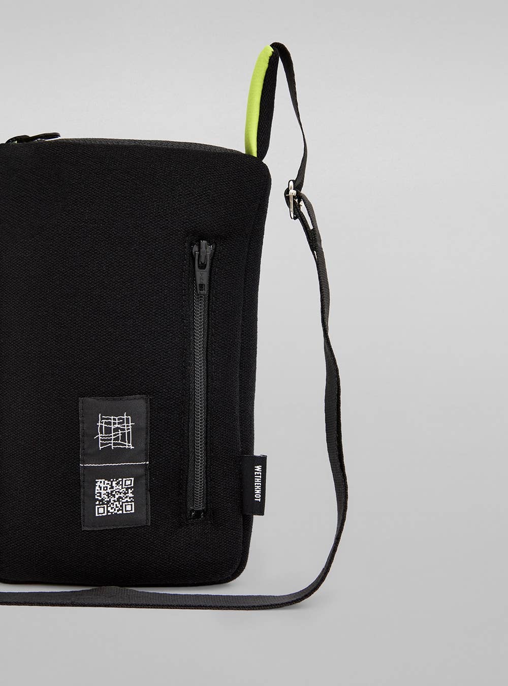 Handytasche (Schwarz) — Bambus