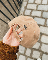 Justice Pigeon Dad Cap von NKSP