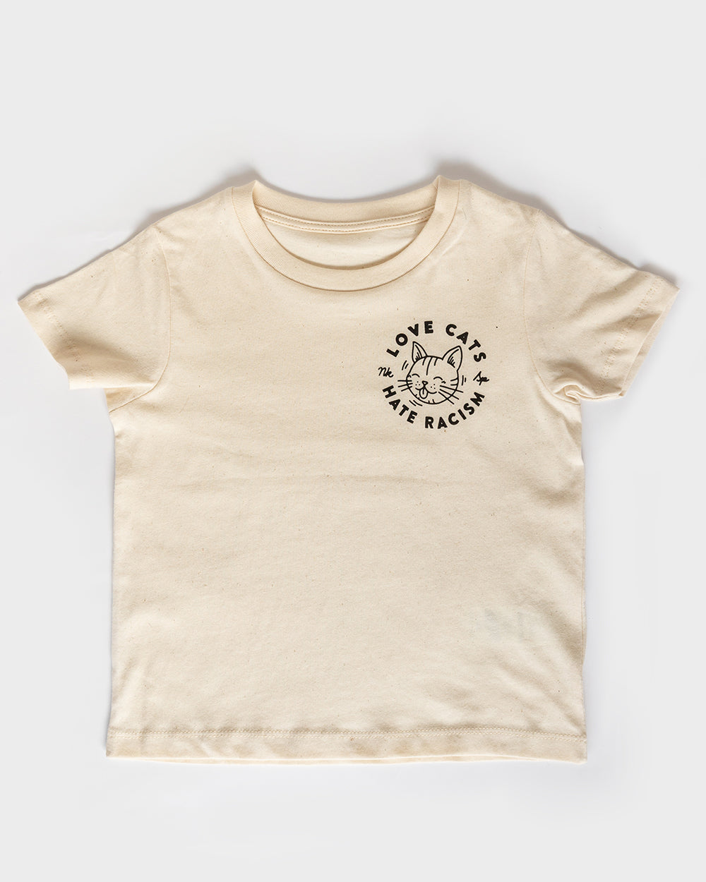 Love Cats Hate Racism Kids T-Shirt von NKSP – Vorderansicht