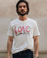 Love is Boundless T-Shirt von NKSP