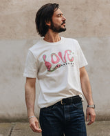 Love is Boundless T-Shirt von NKSP