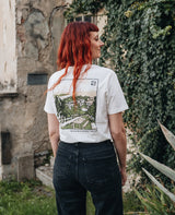 Weinwandern T-Shirt Off-White von NKSP – Backprint Aussicht über die Wiener Weinberge