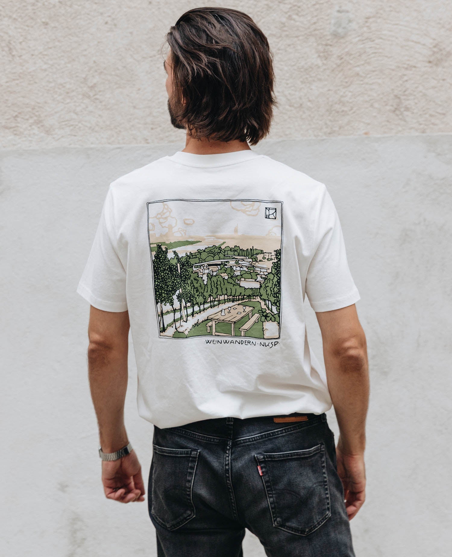 Weinwandern T-Shirt Off-White von NKSP