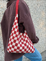 Häkeltasche mit Schachmuster